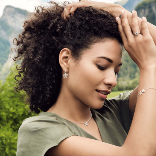 Dazzling White Gold Butterfly Earrings with 0.70 Carat Diamonds - A Mesmerizing Jewel!