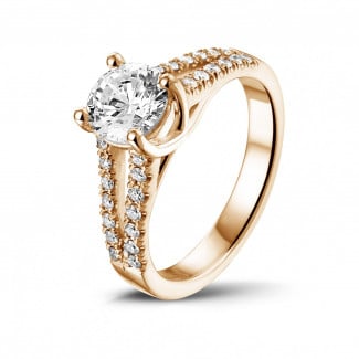 Modern Diamond Engagement Ring