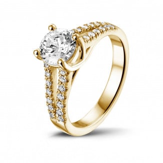 Modern Diamond Engagement Ring