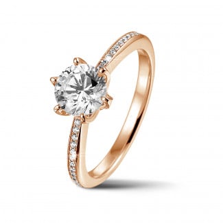 Side Diamond Solitaire Diamond Ring