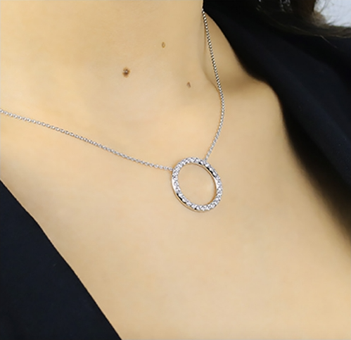 Classic Circle Diamonds Pendant